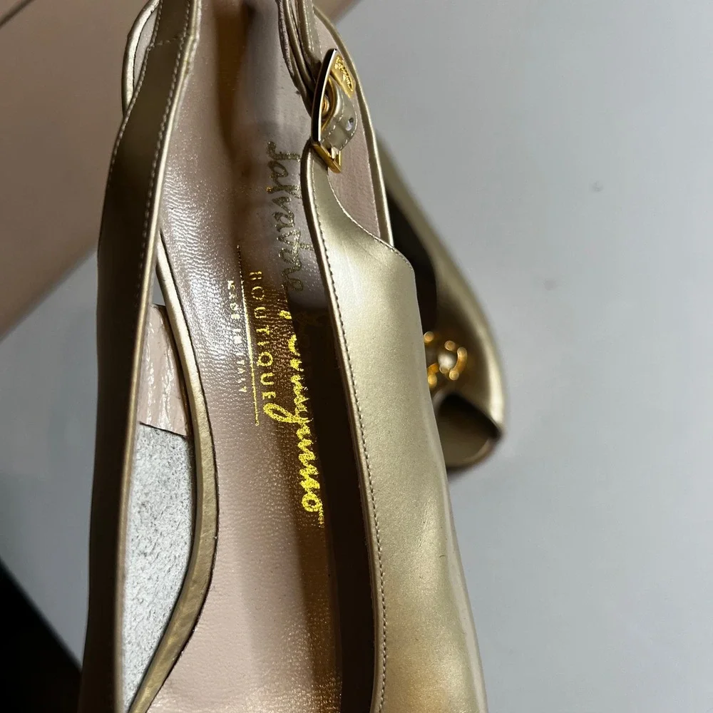 Salvatore Ferragamo Gold Leather Slingback Peep Toe Wedge Sandals Size 8‎ AA